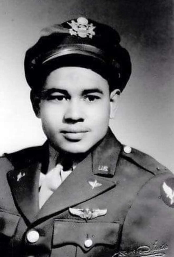 Tuskegee Airman Who Flew In 3 Wars Dies At 95 - The Thunderbolt - Luke AFB