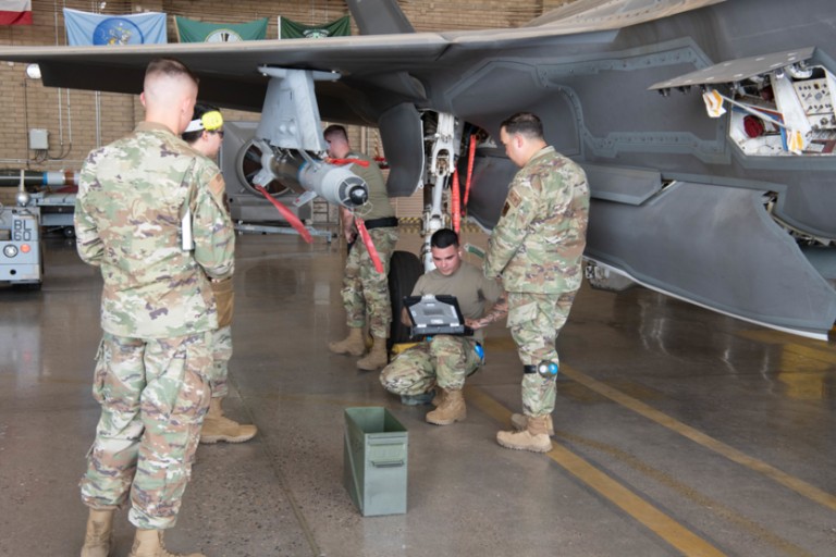 56th MXG Hosts 2nd Quarter Weapons Load Competition - The Thunderbolt ...