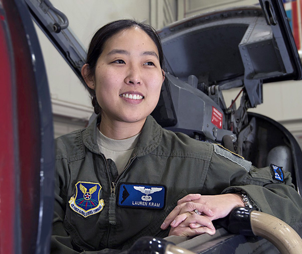 Just 10 women make up elite cadre of B-2 pilots - Aerotech News & Review