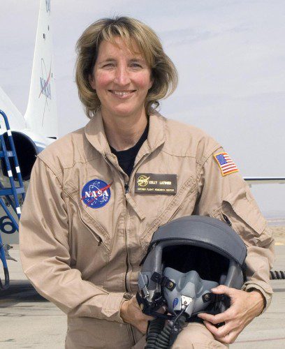 Kelly Latimer announced as Virgin Galactic director of flight test ...