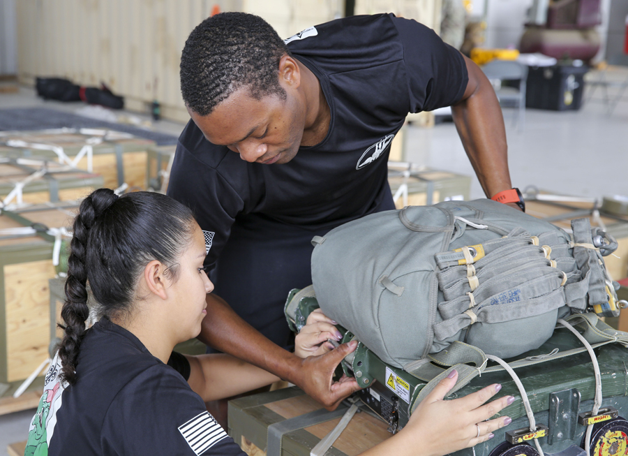 JPADS continues 'revolution in air drop technology' > Joint Base  McGuire-Dix-Lakehurst > News