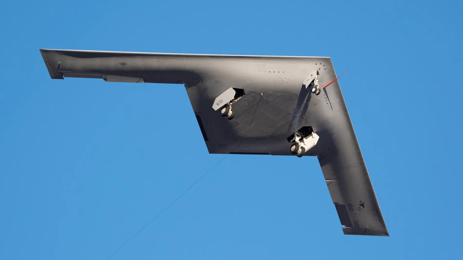 Northrop Grumman’s B-21 Raider Makes First Flight - Aerotech News & Review